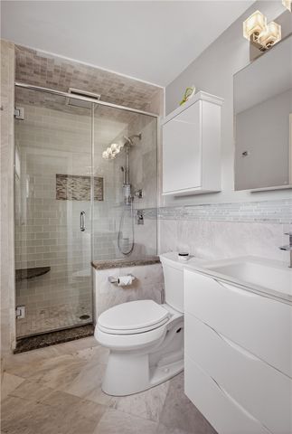 625 Ray Dr, Carnegie, PA 15106