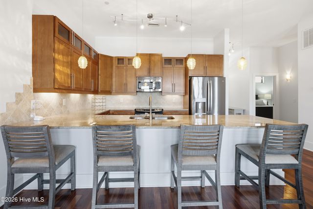801 N 4th Street Apt 502, Wilmington, NC 28401