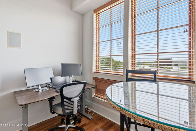 801 N 4th Street Apt 502, Wilmington, NC 28401