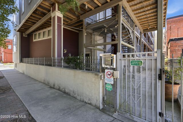 801 N 4th Street Apt 502, Wilmington, NC 28401