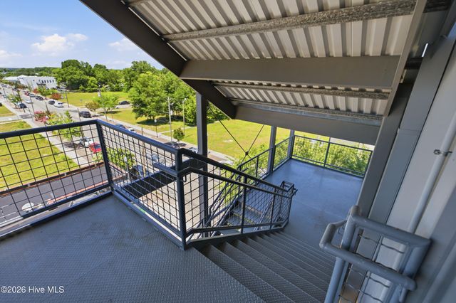 801 N 4th Street Apt 502, Wilmington, NC 28401