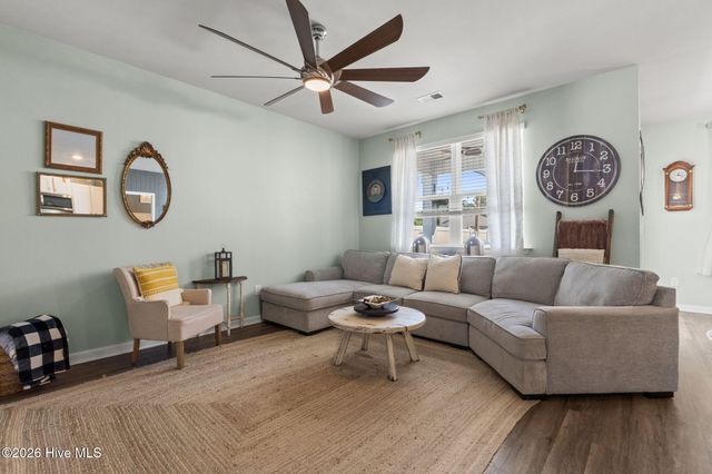 1006 Burled Oak Ridge Loop SE, Bolivia, NC 28422