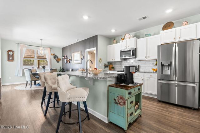 1006 Burled Oak Ridge Loop SE, Bolivia, NC 28422