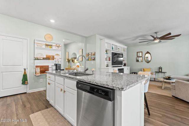 1006 Burled Oak Ridge Loop SE, Bolivia, NC 28422