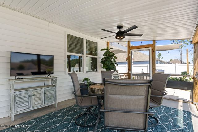 1006 Burled Oak Ridge Loop SE, Bolivia, NC 28422