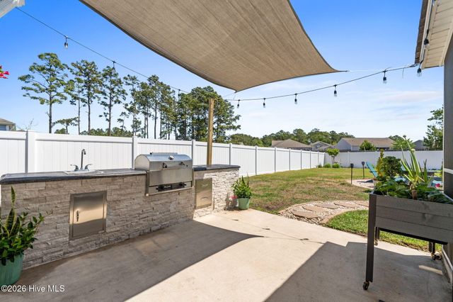 1006 Burled Oak Ridge Loop SE, Bolivia, NC 28422