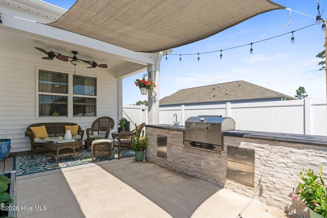 1006 Burled Oak Ridge Loop SE, Bolivia, NC 28422