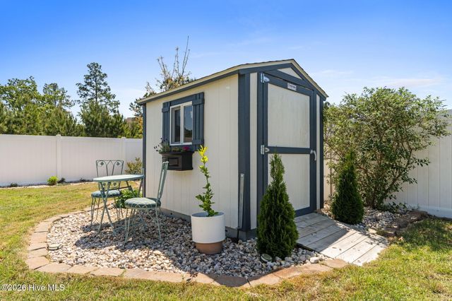 1006 Burled Oak Ridge Loop SE, Bolivia, NC 28422