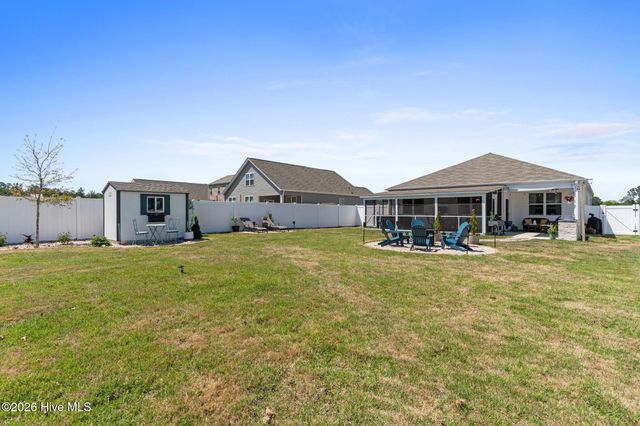 1006 Burled Oak Ridge Loop SE, Bolivia, NC 28422