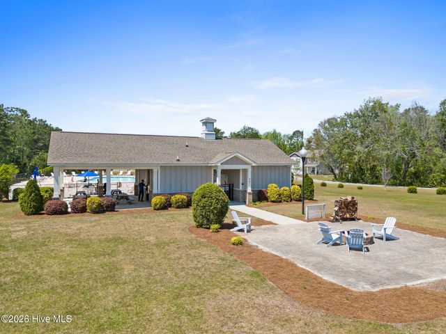 1006 Burled Oak Ridge Loop SE, Bolivia, NC 28422