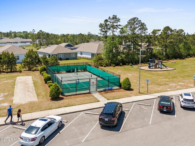 1006 Burled Oak Ridge Loop SE, Bolivia, NC 28422