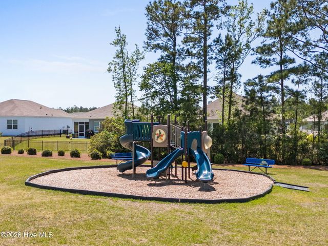 1006 Burled Oak Ridge Loop SE, Bolivia, NC 28422