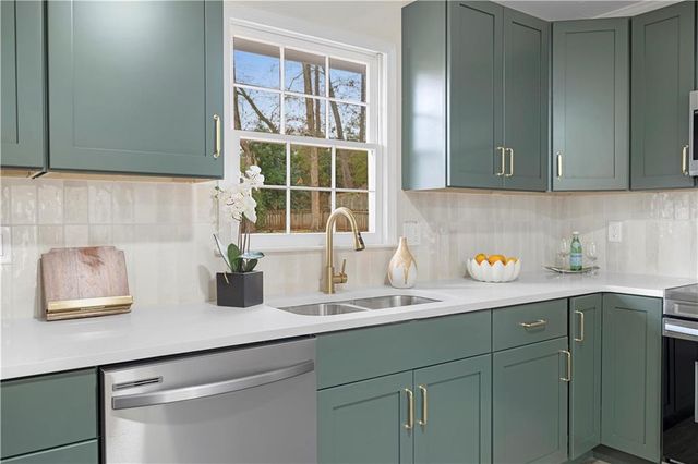 3905 Hunters Chase SW, Conyers, GA 30094