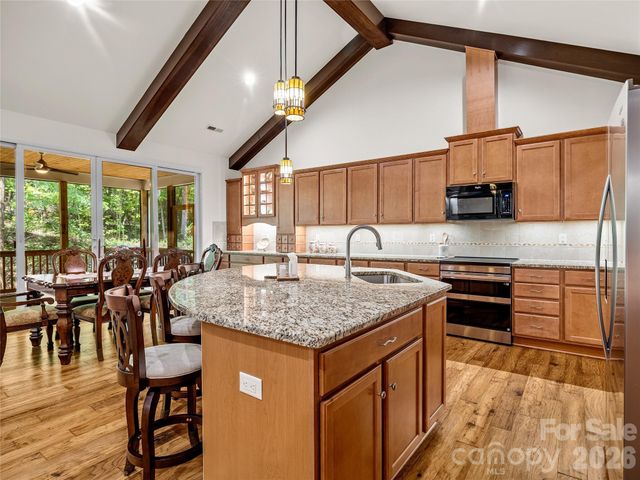240 Persimmon Hill Drive, Columbus, NC 28722