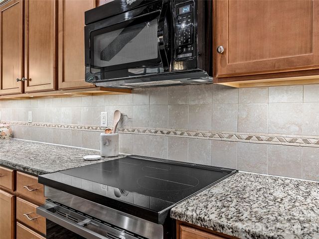 240 Persimmon Hill Drive, Columbus, NC 28722