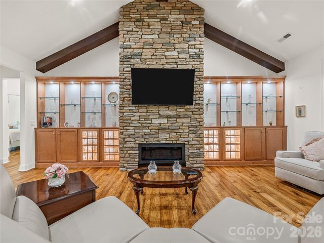 240 Persimmon Hill Drive, Columbus, NC 28722