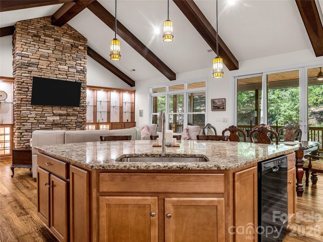 240 Persimmon Hill Drive, Columbus, NC 28722