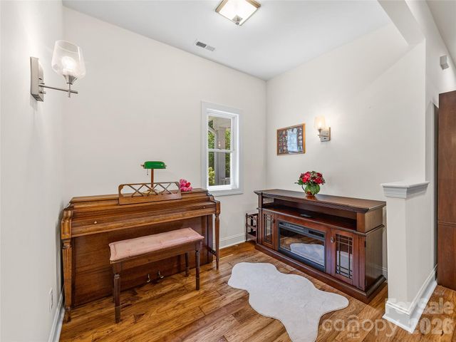 240 Persimmon Hill Drive, Columbus, NC 28722