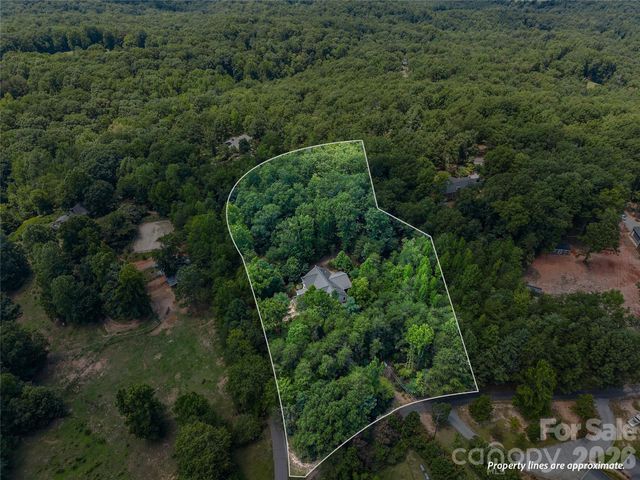 240 Persimmon Hill Drive, Columbus, NC 28722