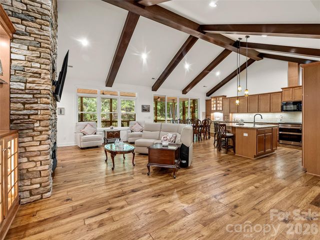 240 Persimmon Hill Drive, Columbus, NC 28722
