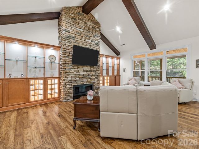 240 Persimmon Hill Drive, Columbus, NC 28722