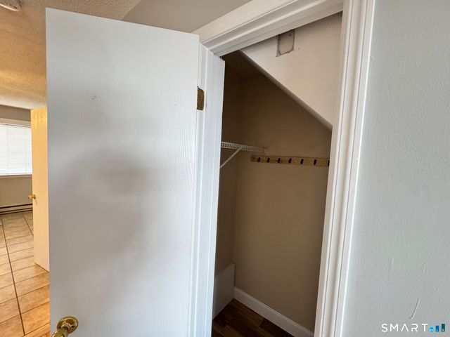 975 Meriden Road 120, Waterbury, CT 06705