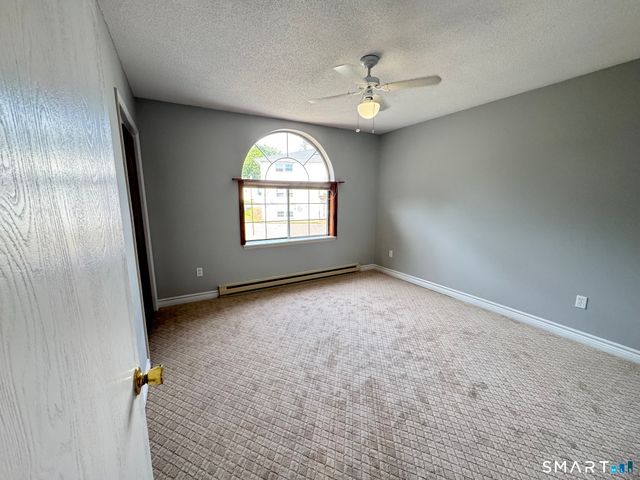 975 Meriden Road 120, Waterbury, CT 06705