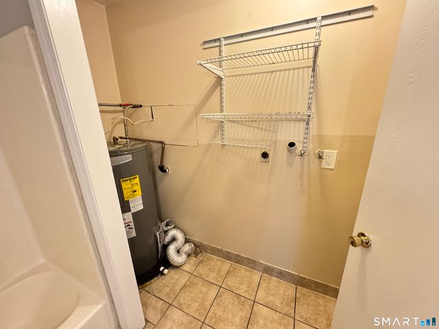 975 Meriden Road 120, Waterbury, CT 06705