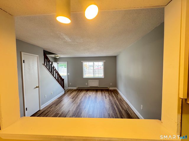 975 Meriden Road 120, Waterbury, CT 06705