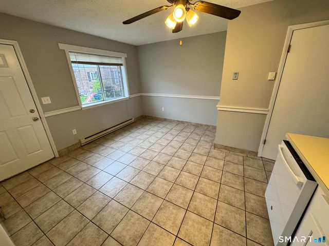 975 Meriden Road 120, Waterbury, CT 06705