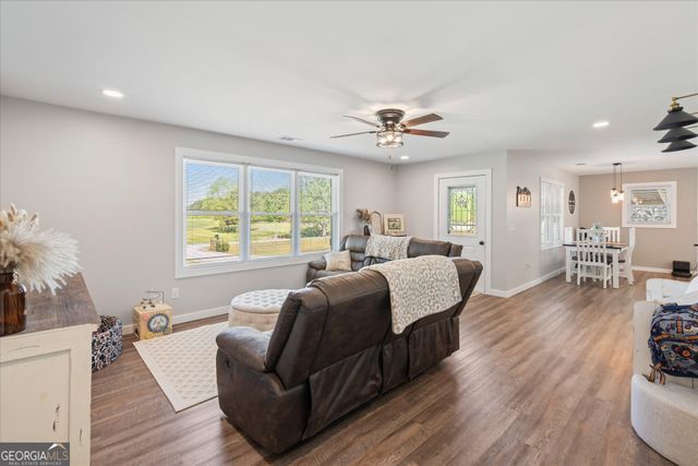 2746 County Road 67, Roanoke, AL 36274