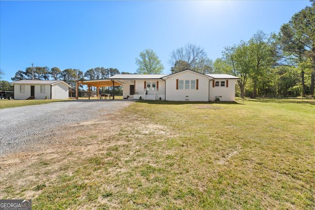 2746 County Road 67, Roanoke, AL 36274
