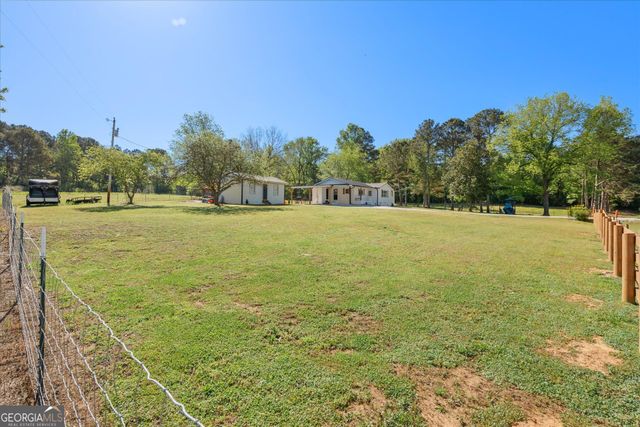 2746 County Road 67, Roanoke, AL 36274