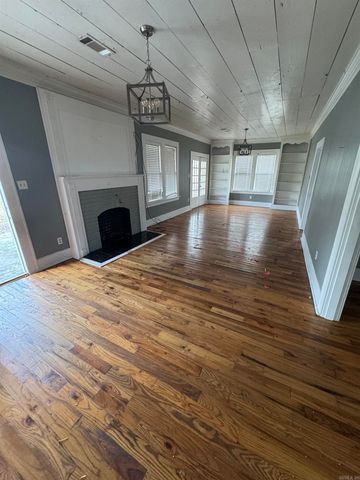 1338 N Madison, El Dorado, AR 71730