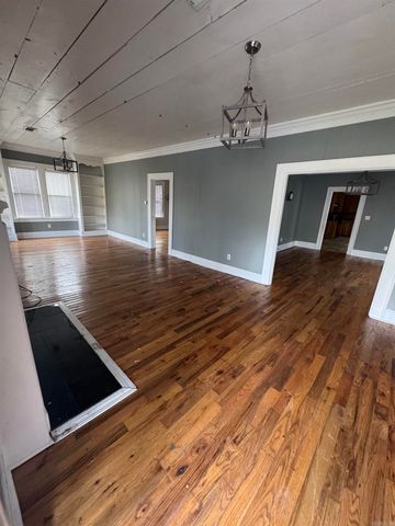 1338 N Madison, El Dorado, AR 71730