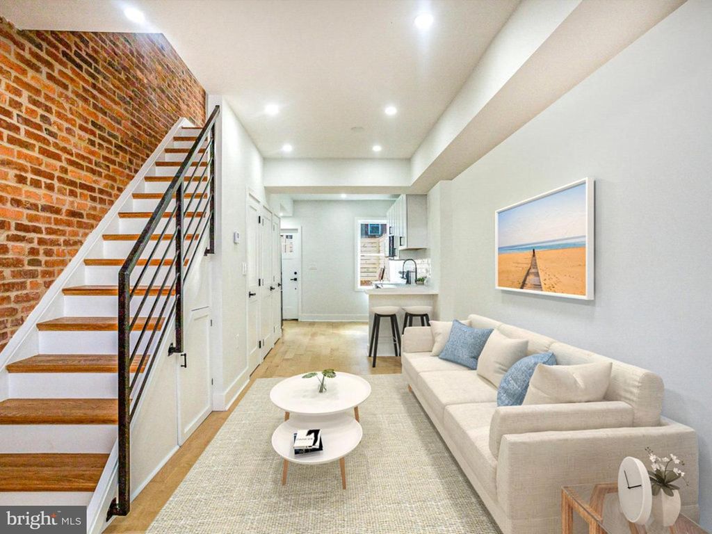 536 HOBART PL #536, Washington, DC 20001