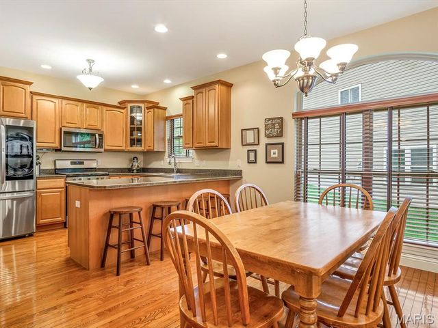 6142 Stone Wolfe Drive, Glen Carbon, IL 62034