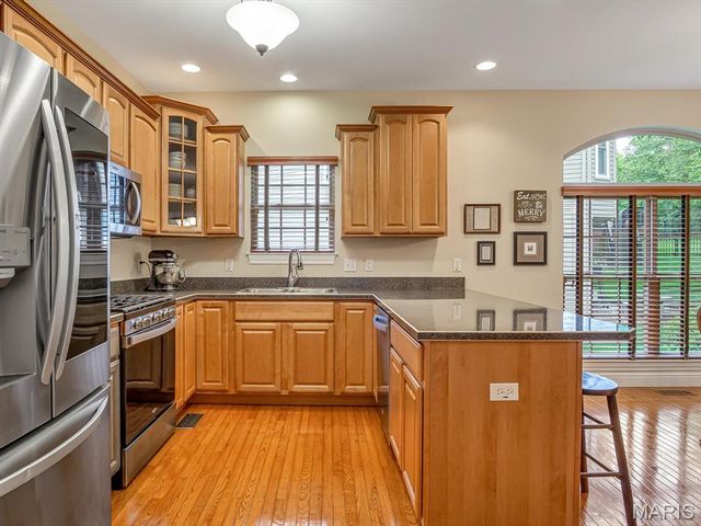 6142 Stone Wolfe Drive, Glen Carbon, IL 62034
