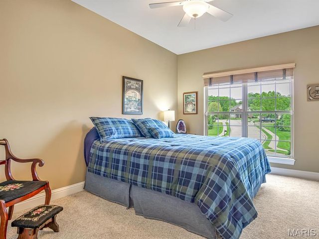 6142 Stone Wolfe Drive, Glen Carbon, IL 62034
