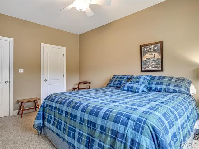 6142 Stone Wolfe Drive, Glen Carbon, IL 62034