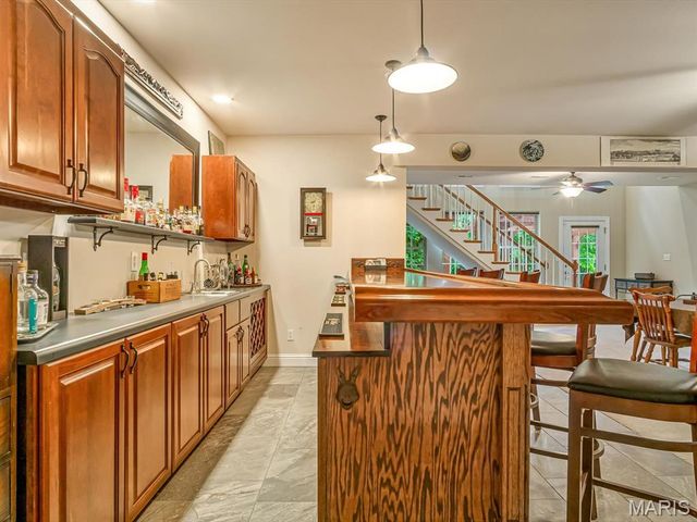 6142 Stone Wolfe Drive, Glen Carbon, IL 62034