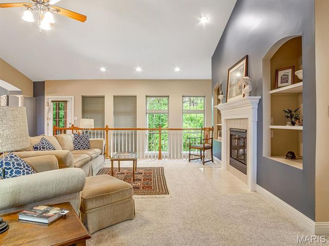 6142 Stone Wolfe Drive, Glen Carbon, IL 62034