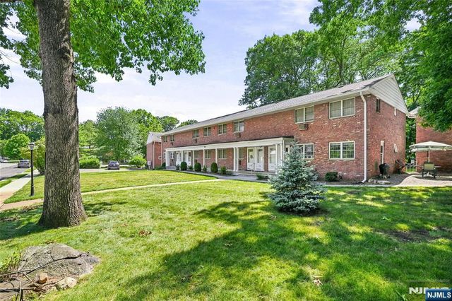 901 Washington Drive, Ramsey, NJ 07446