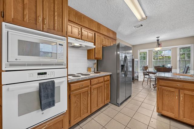 5003 Fairmount Drive, Arlington, TX 76017