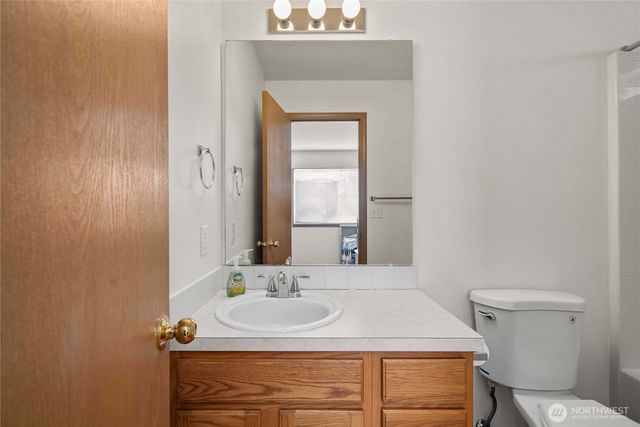 11236 3rd Avenue E, Tacoma, WA 98445