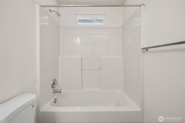11236 3rd Avenue E, Tacoma, WA 98445