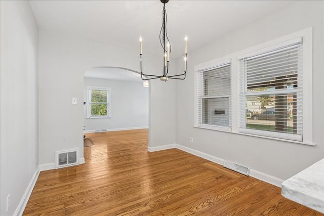 118 N Cedar Street, Palatine, IL 60067