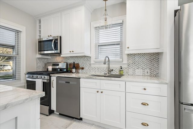 118 N Cedar Street, Palatine, IL 60067