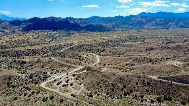 101 Cimarron Road, Pioneertown, CA 92268