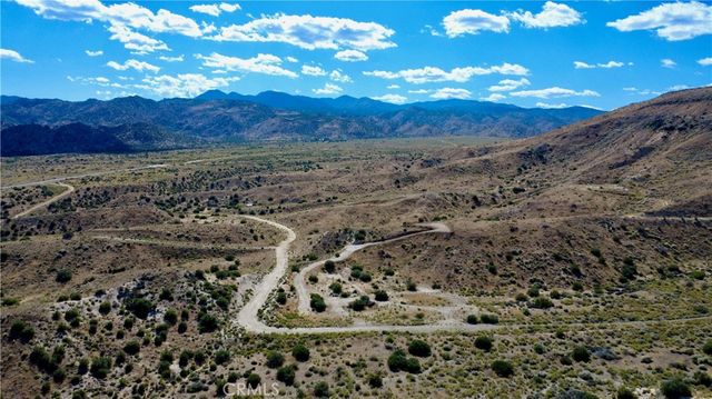 101 Cimarron Road, Pioneertown, CA 92268
